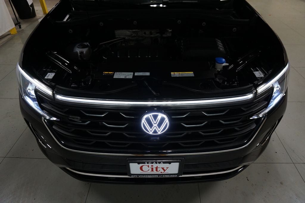 2025 Volkswagen Atlas 2.0T SEL Premium R-Line