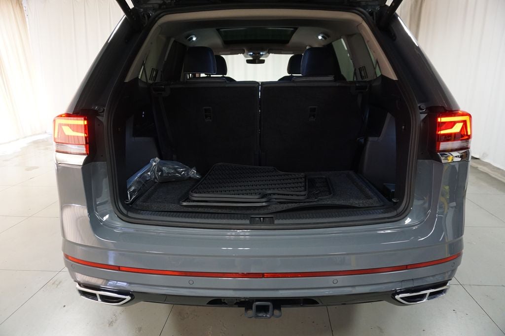 2025 Volkswagen Atlas 2.0T SEL Premium R-Line