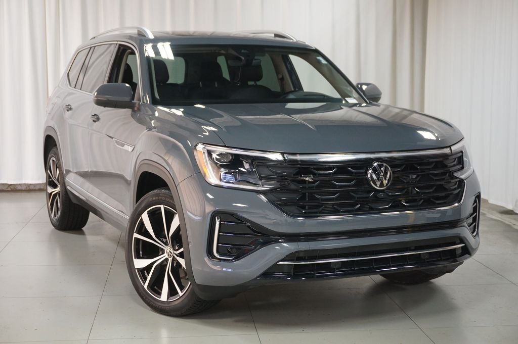 2025 Volkswagen Atlas 2.0T SEL Premium R-Line