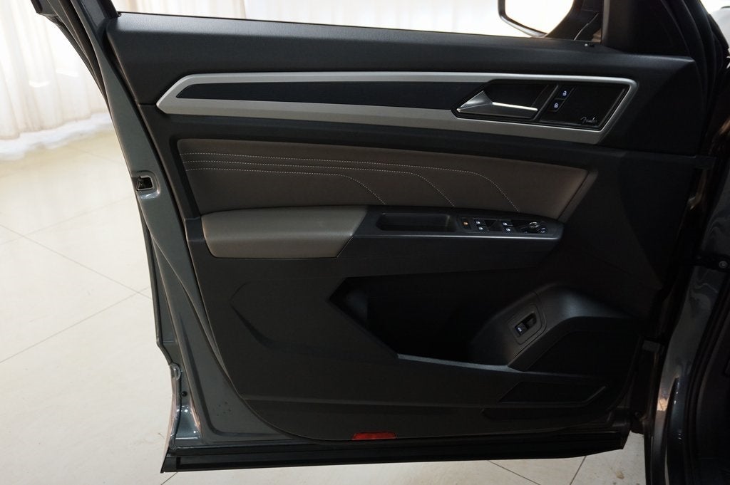 2023 Volkswagen Atlas 3.6L V6 SEL Premium R-Line