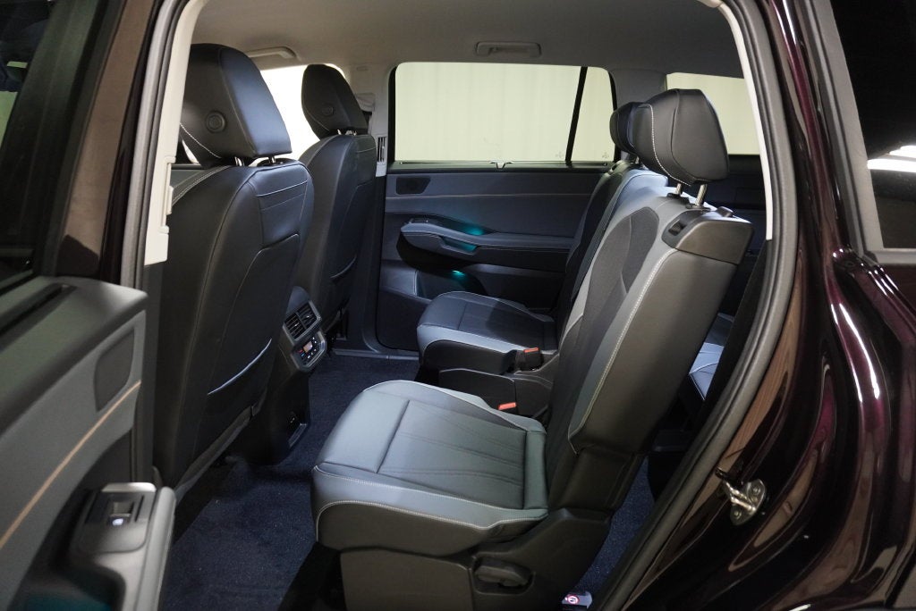 2027 Volkswagen Atlas SE w/Technology