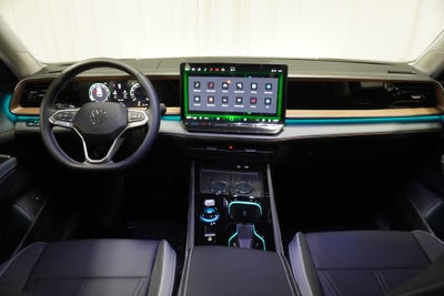 2027 Volkswagen Atlas SE w/Technology