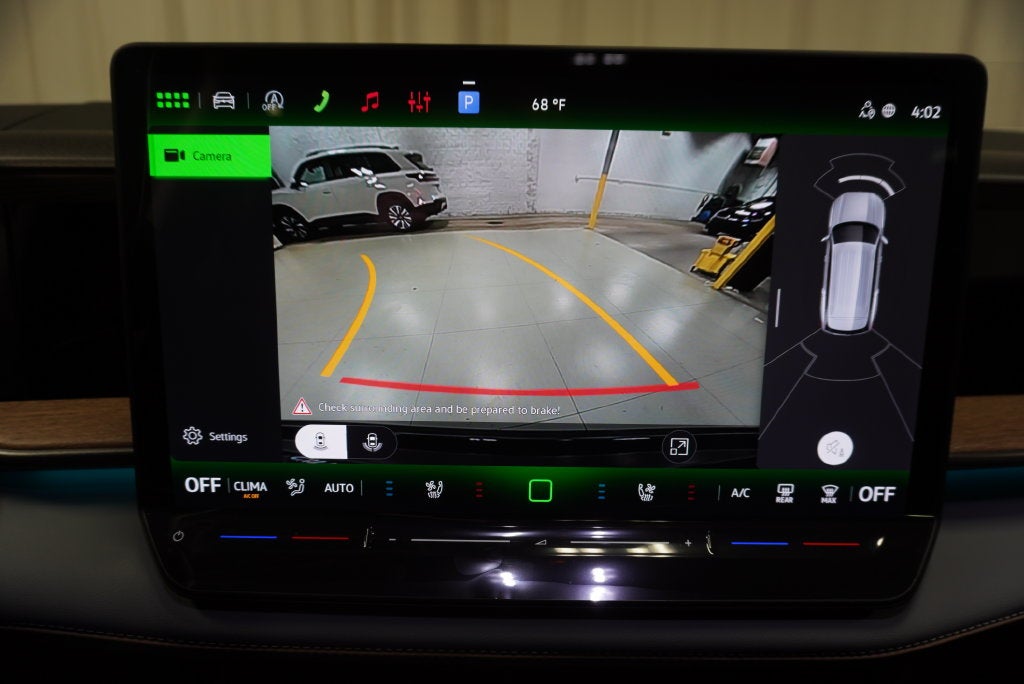 2027 Volkswagen Atlas SE w/Technology