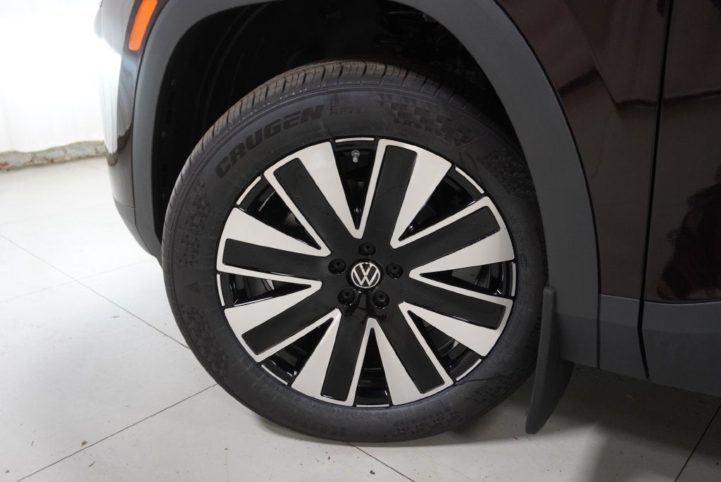 2027 Volkswagen Atlas SE w/Technology