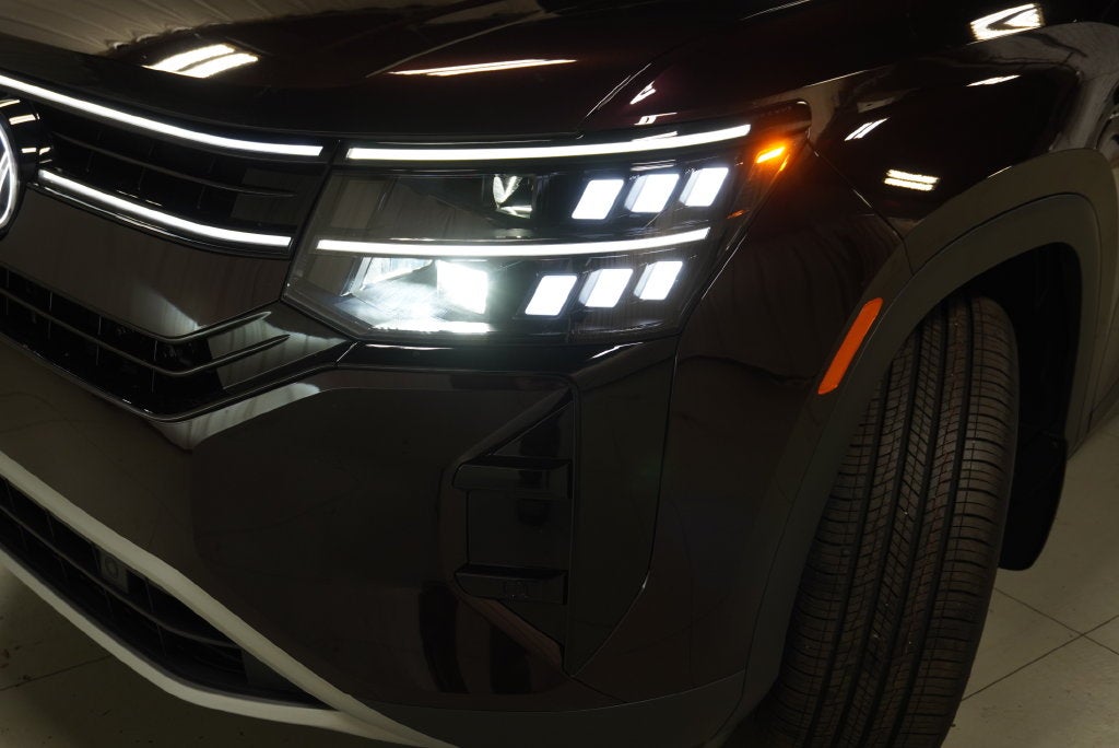2027 Volkswagen Atlas SE w/Technology