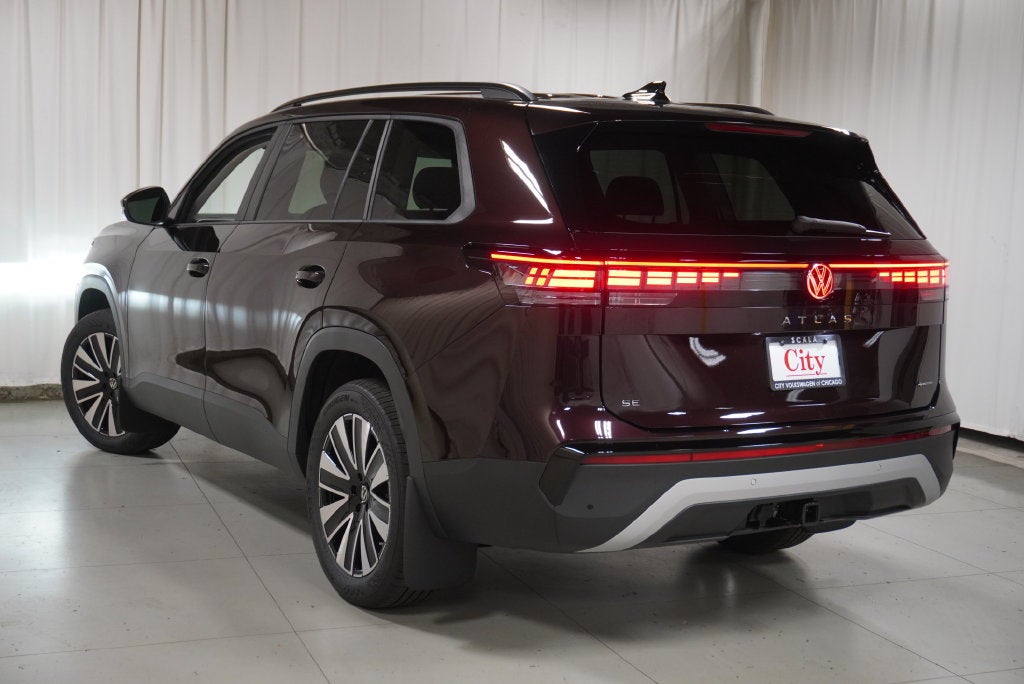 2027 Volkswagen Atlas SE w/Technology