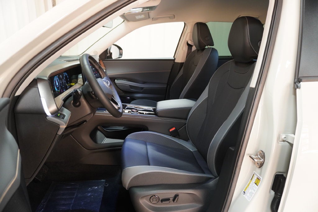 2027 Volkswagen Atlas SE w/Technology