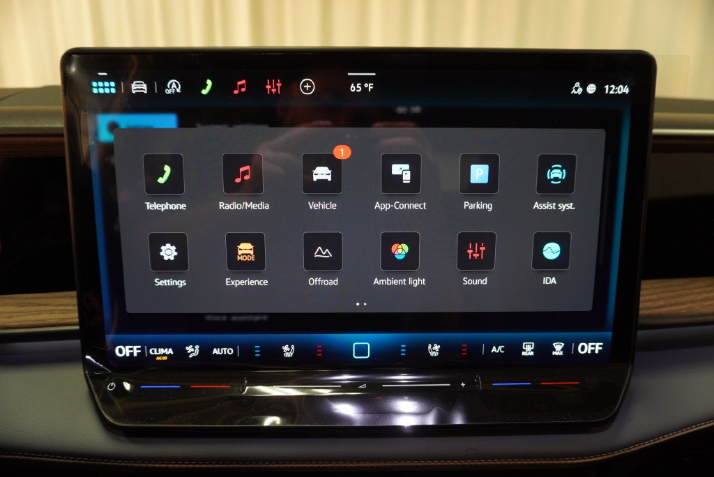 2027 Volkswagen Atlas SE w/Technology