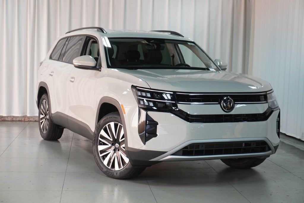 2027 Volkswagen Atlas SE w/Technology