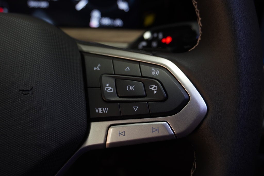 2027 Volkswagen Atlas SE w/Technology