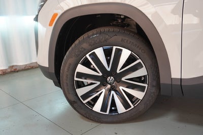 2027 Volkswagen Atlas SE w/Technology