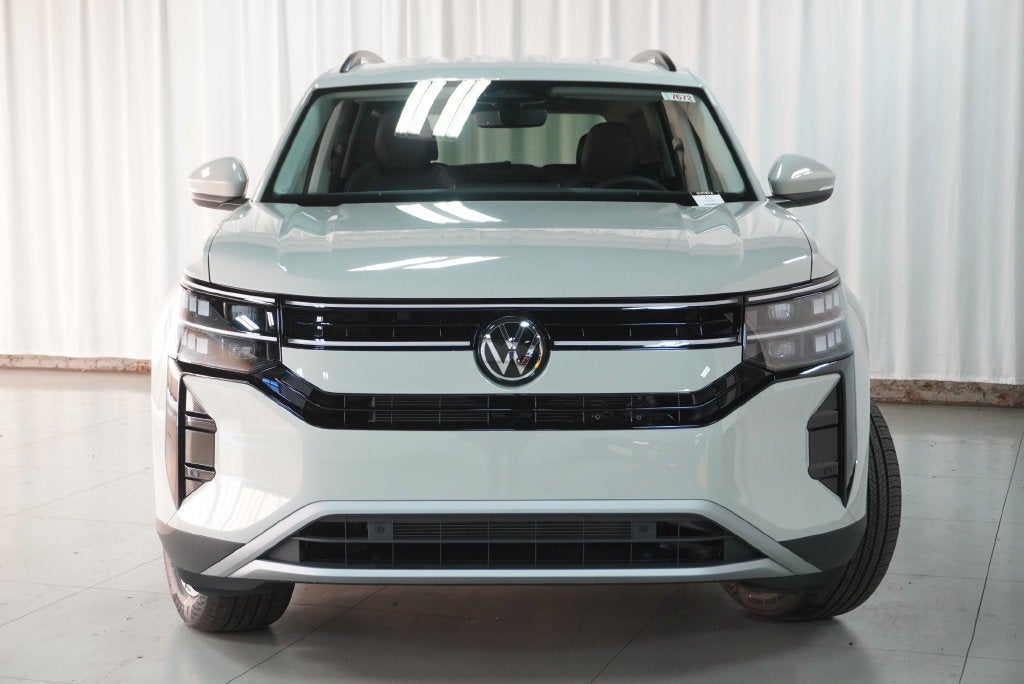 2027 Volkswagen Atlas SE w/Technology