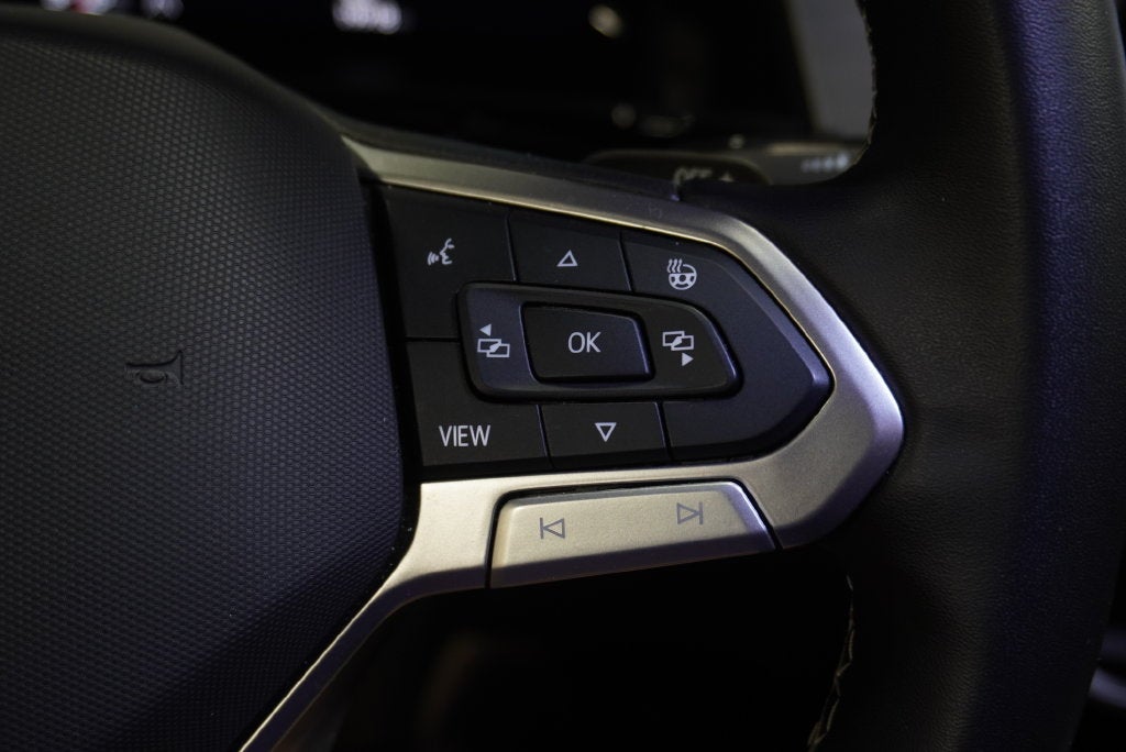 2026 Volkswagen Atlas Cross Sport SE w/Technology