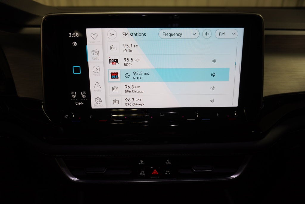 2026 Volkswagen Atlas Cross Sport SE w/Technology
