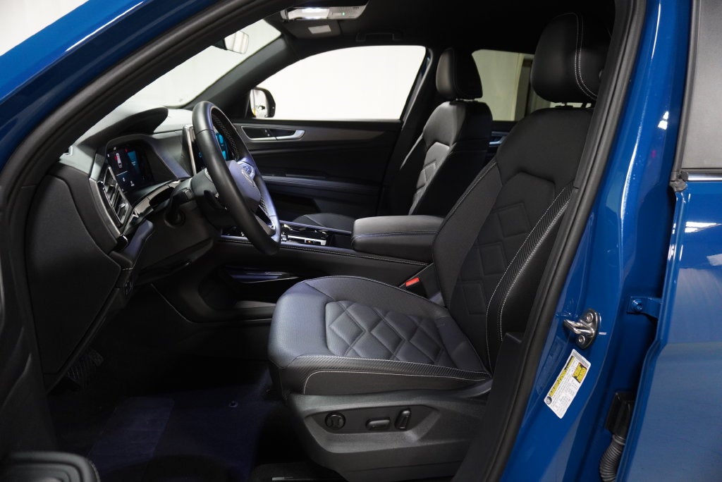 2026 Volkswagen Atlas Cross Sport SE w/Technology
