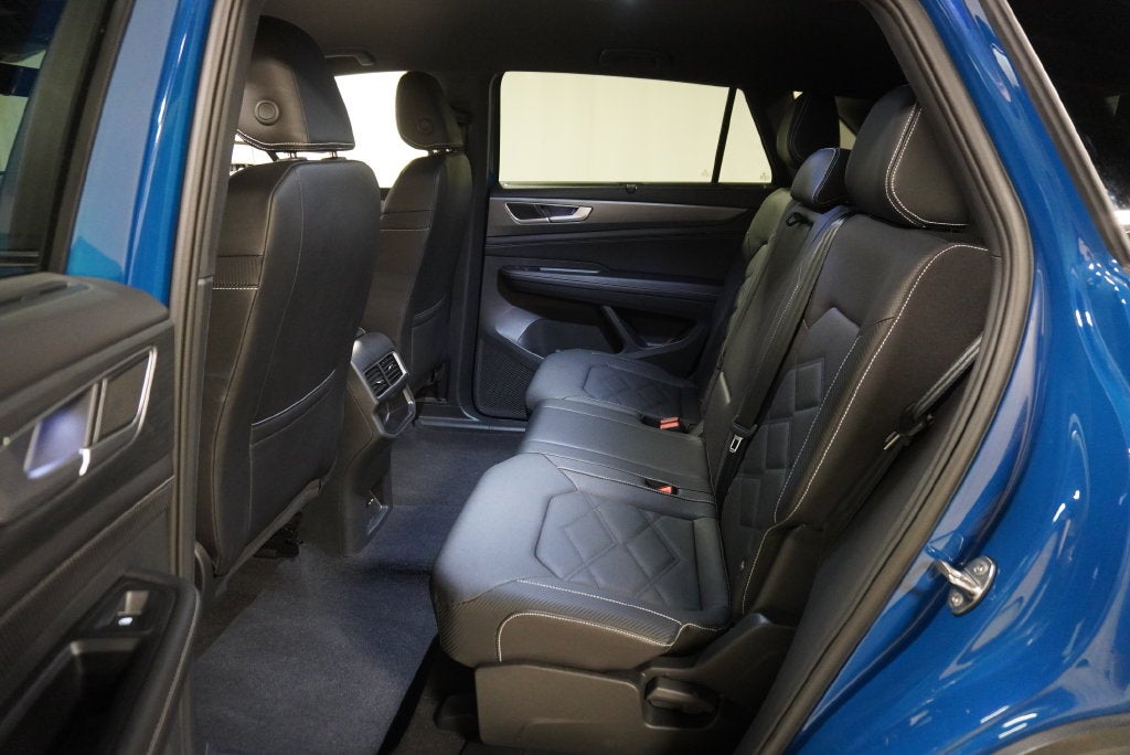 2026 Volkswagen Atlas Cross Sport SE w/Technology
