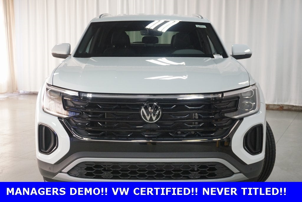 2025 Volkswagen Atlas Cross Sport 2.0T SE w/Technology