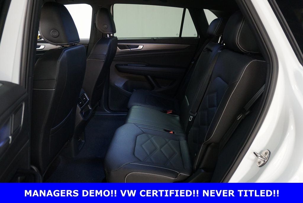 2025 Volkswagen Atlas Cross Sport 2.0T SE w/Technology