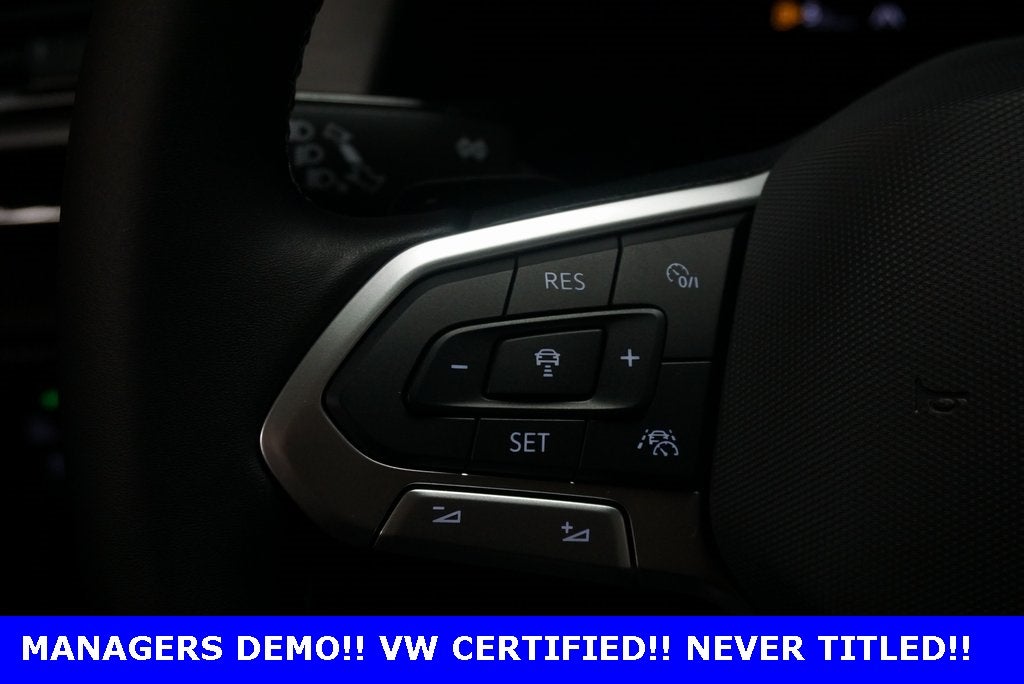 2025 Volkswagen Atlas Cross Sport 2.0T SE w/Technology