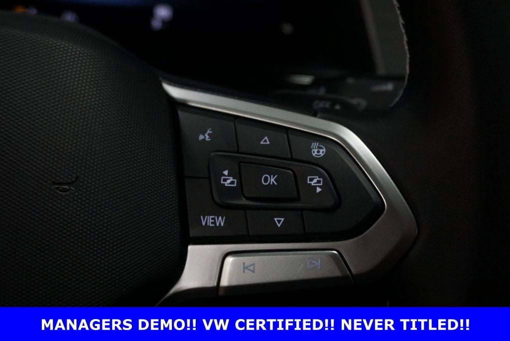 2025 Volkswagen Atlas Cross Sport 2.0T SE w/Technology