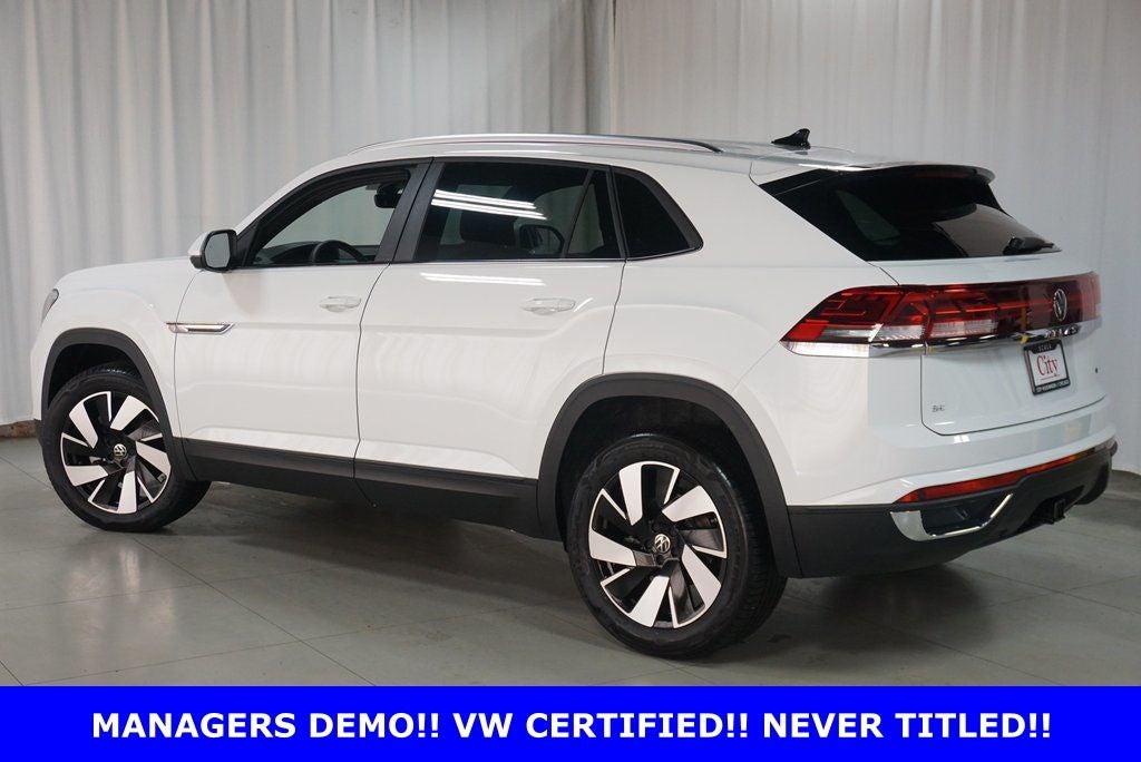 2025 Volkswagen Atlas Cross Sport 2.0T SE w/Technology