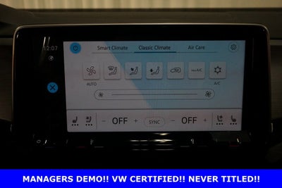 2025 Volkswagen Atlas Cross Sport 2.0T SE w/Technology