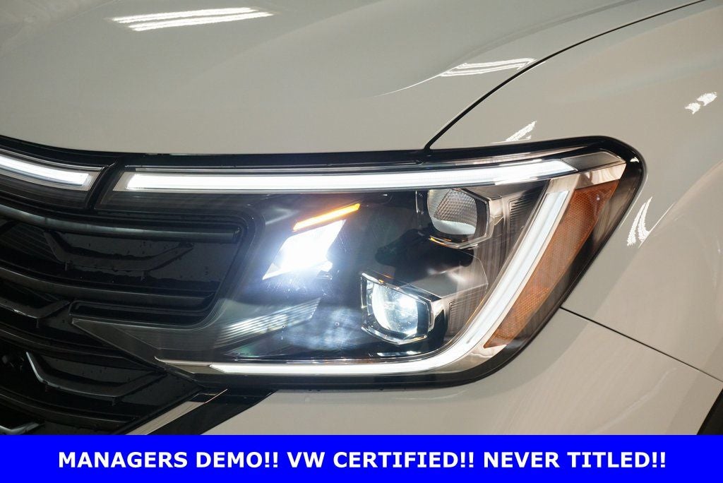 2025 Volkswagen Atlas Cross Sport 2.0T SE w/Technology