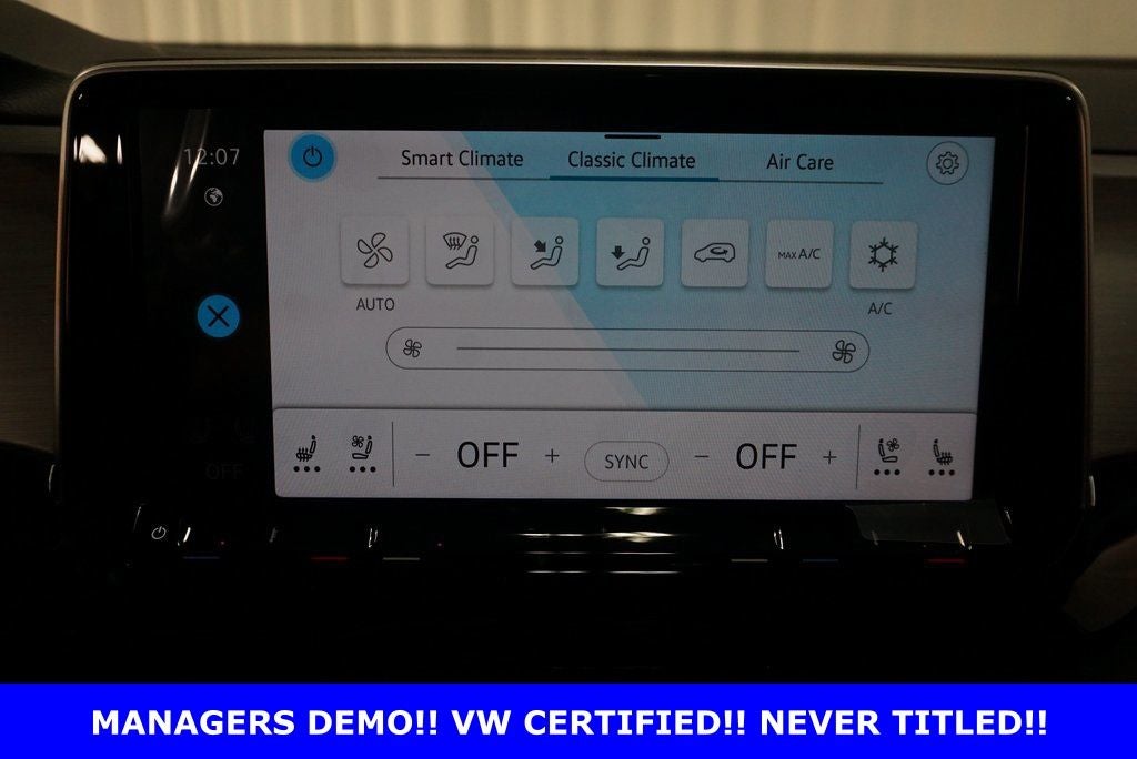 2025 Volkswagen Atlas Cross Sport 2.0T SE w/Technology