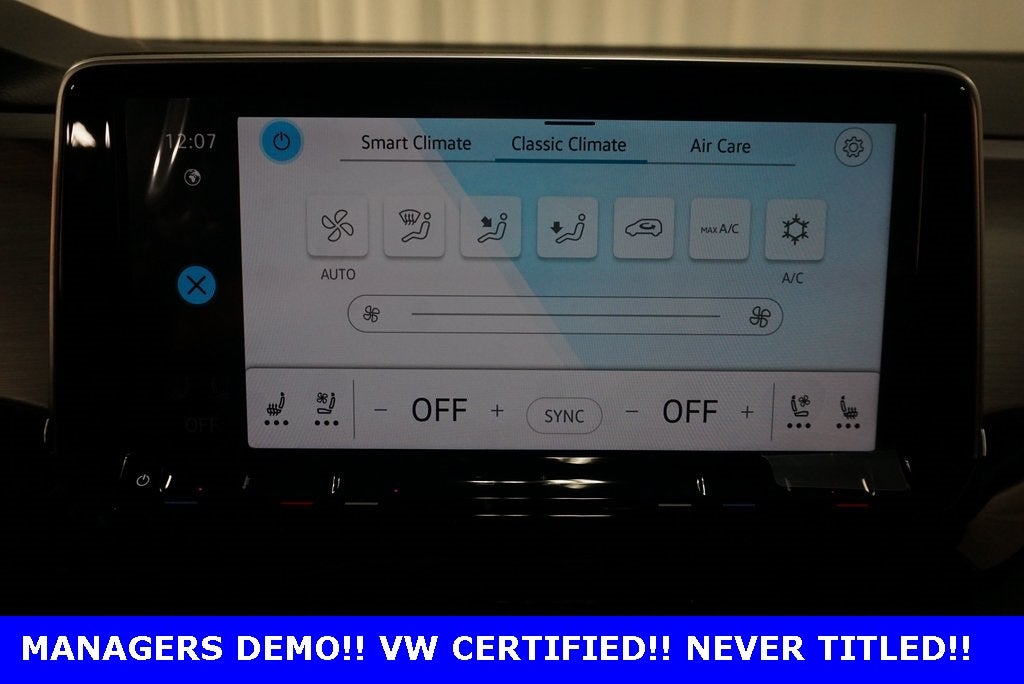 2025 Volkswagen Atlas Cross Sport 2.0T SE w/Technology