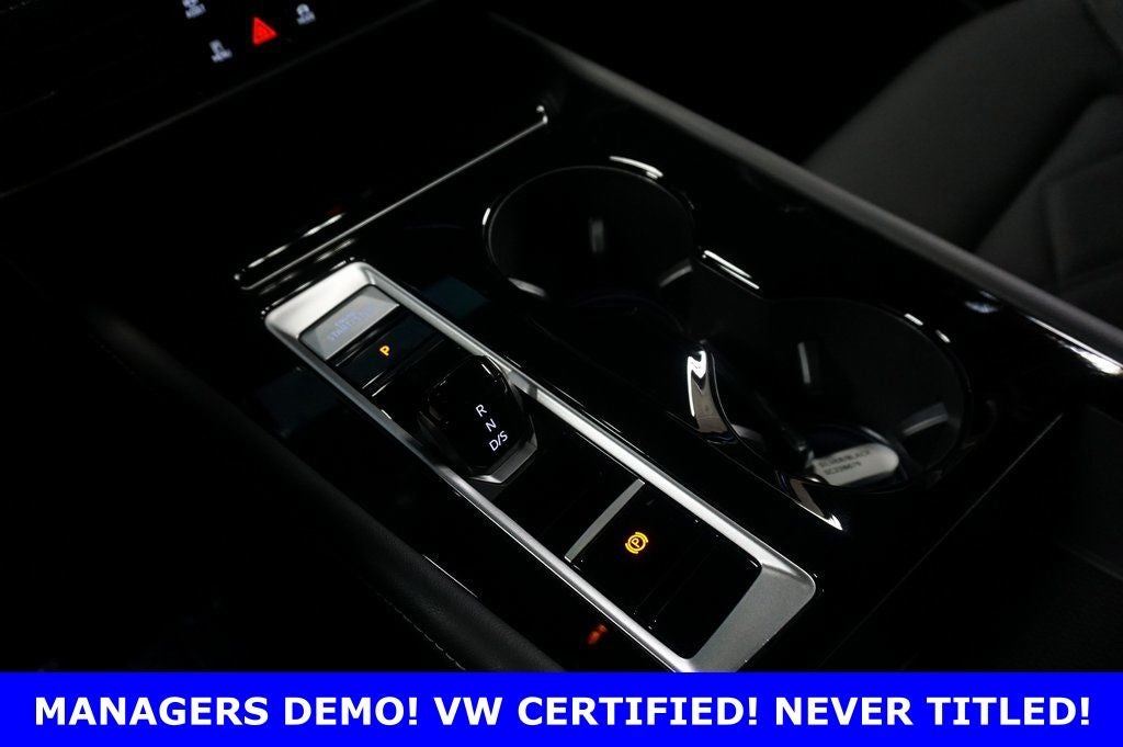 2025 Volkswagen Atlas Cross Sport 2.0T SE w/Technology