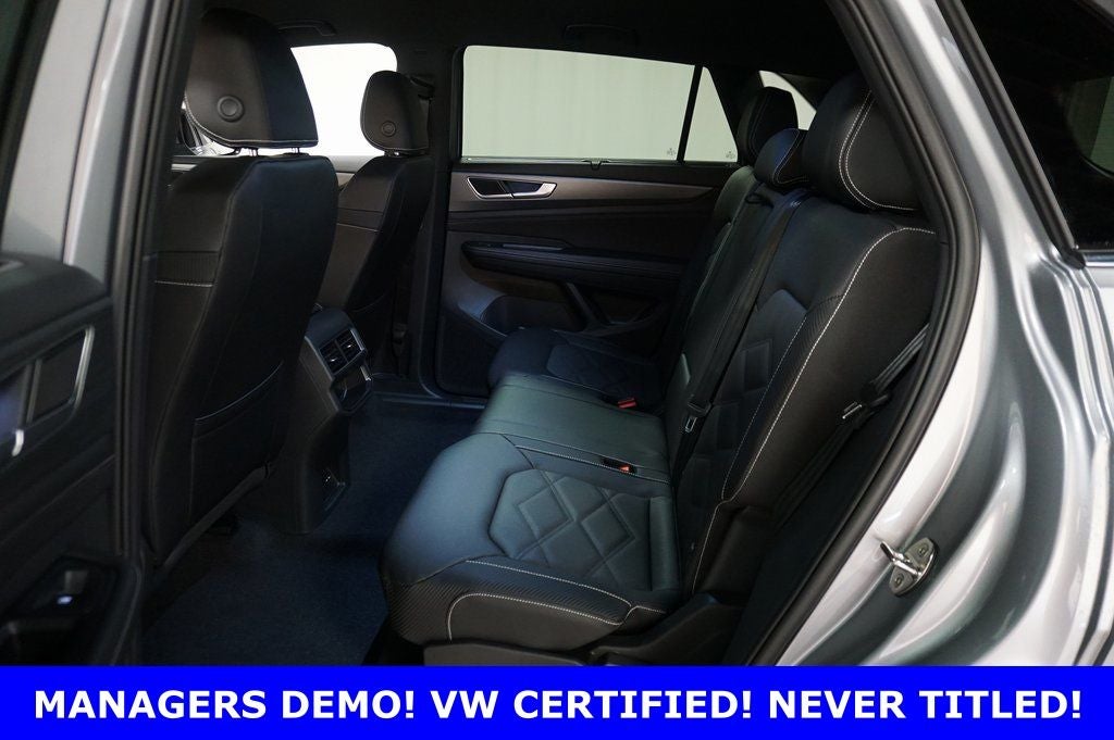 2025 Volkswagen Atlas Cross Sport 2.0T SE w/Technology