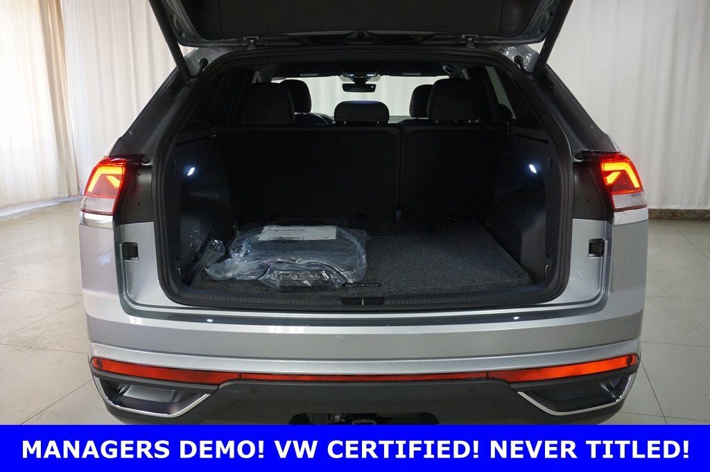 2025 Volkswagen Atlas Cross Sport 2.0T SE w/Technology