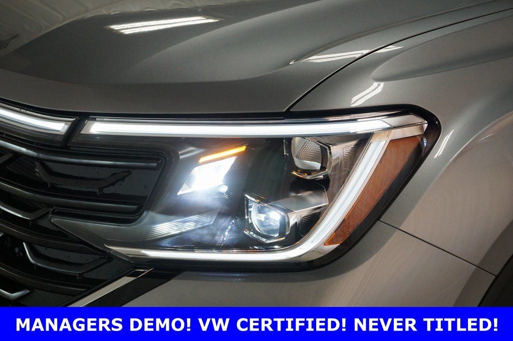 2025 Volkswagen Atlas Cross Sport 2.0T SE w/Technology