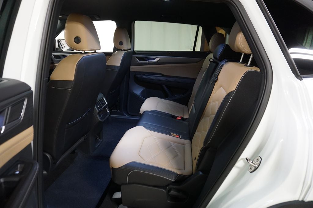 2025 Volkswagen Atlas Cross Sport 2.0T SE w/Technology