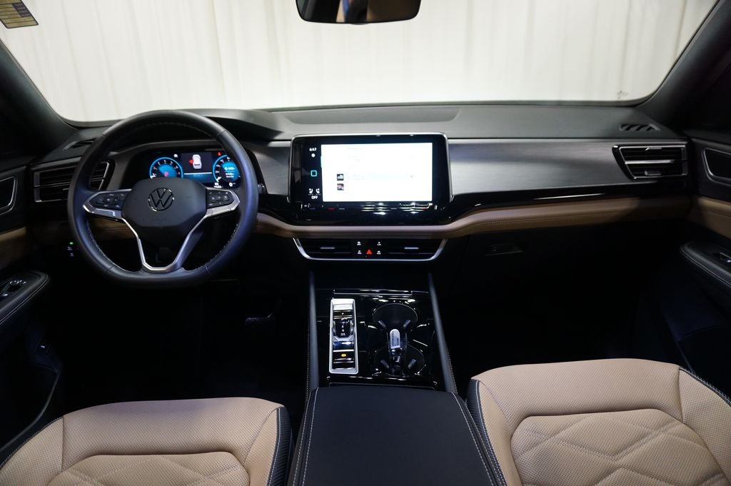 2025 Volkswagen Atlas Cross Sport 2.0T SE w/Technology