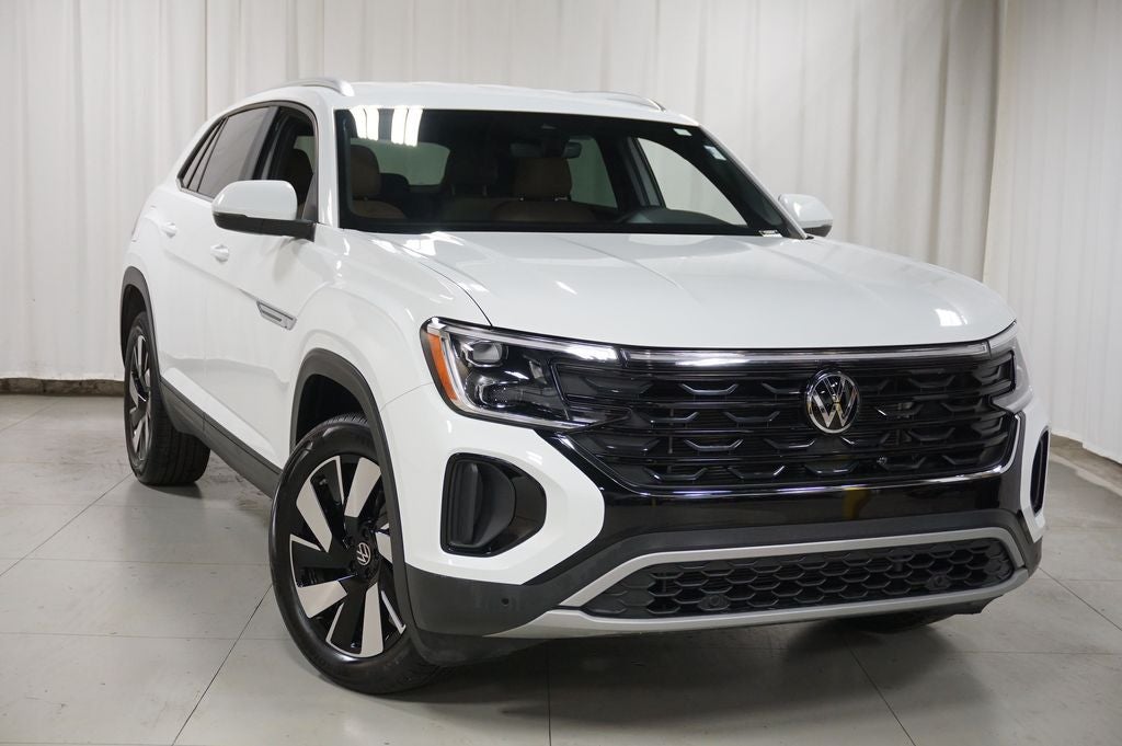 2025 Volkswagen Atlas Cross Sport 2.0T SE w/Technology