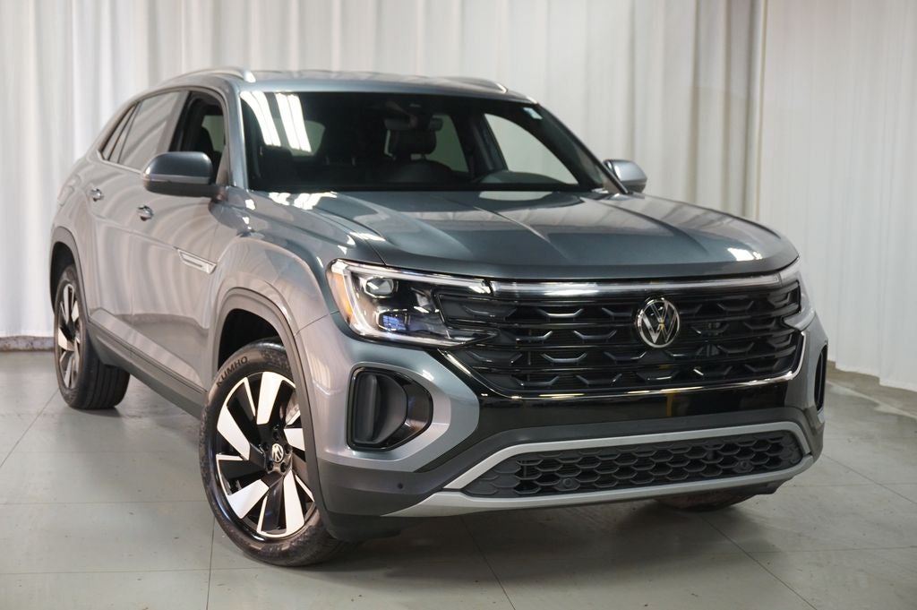 2025 Volkswagen Atlas Cross Sport 2.0T SE w/Technology