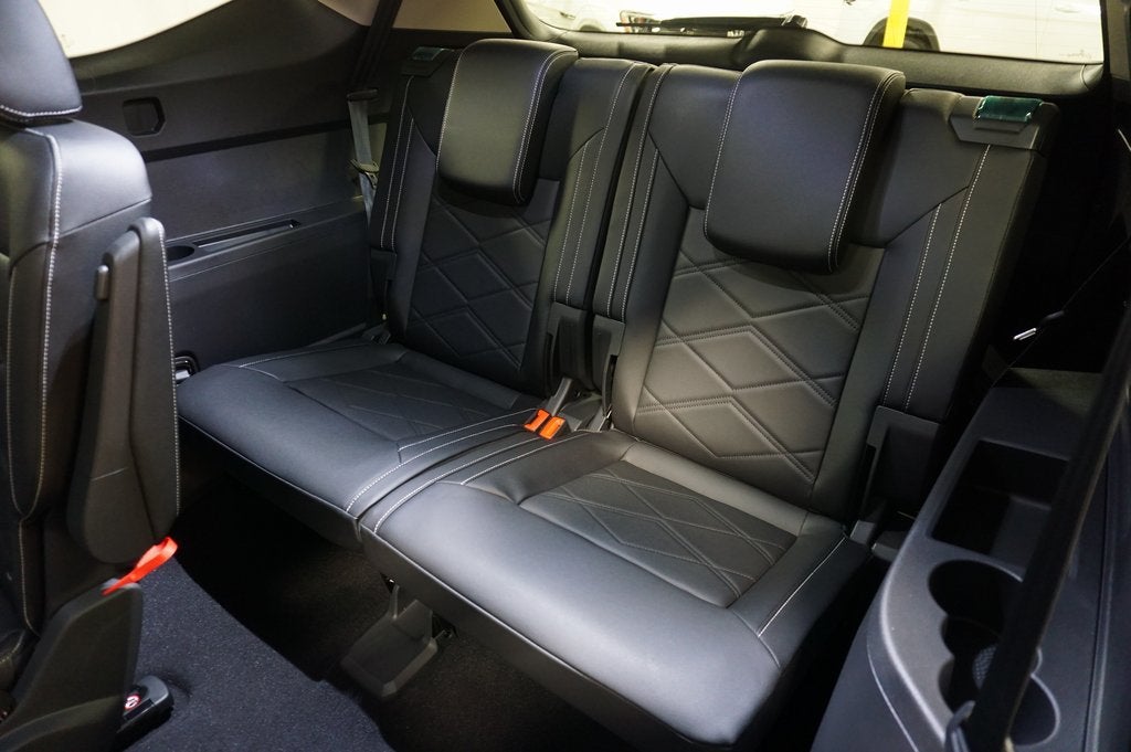 2026 Volkswagen Atlas SE w/Technology