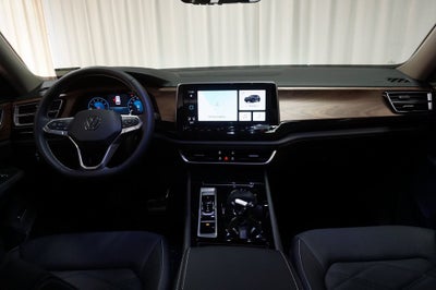 2026 Volkswagen Atlas SE w/Technology