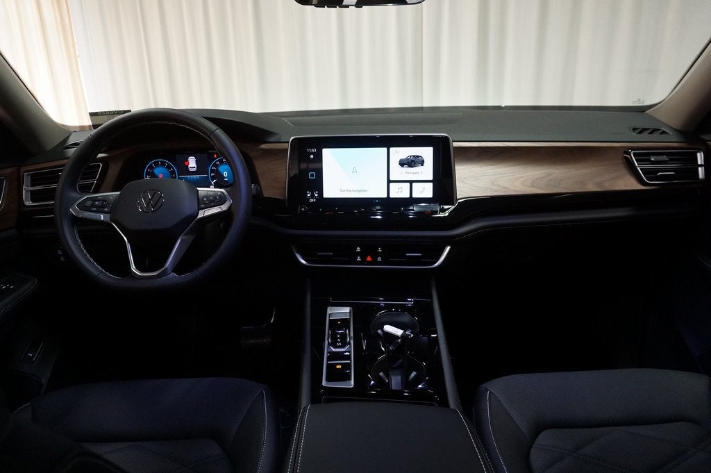 2026 Volkswagen Atlas SE w/Technology
