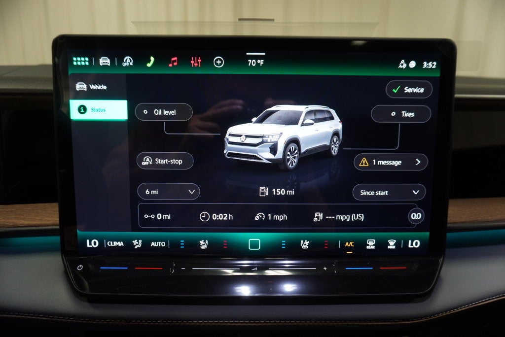 2027 Volkswagen Atlas SE w/Technology