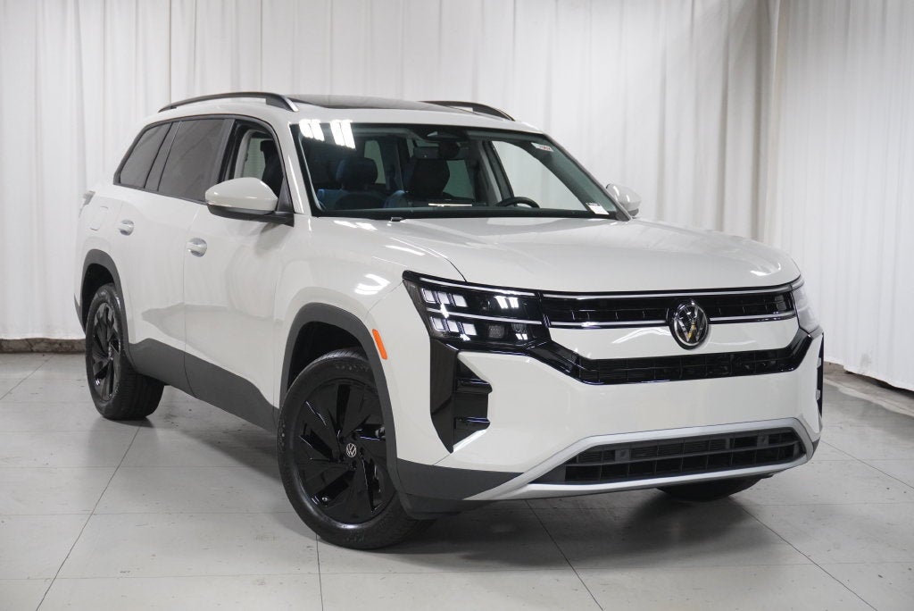 2027 Volkswagen Atlas SE w/Technology