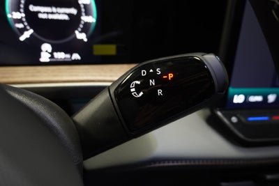 2027 Volkswagen Atlas SE w/Technology
