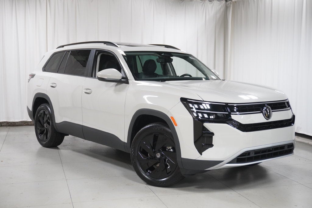 2027 Volkswagen Atlas SE w/Technology