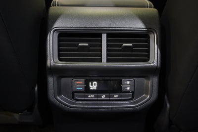2027 Volkswagen Atlas SE w/Technology