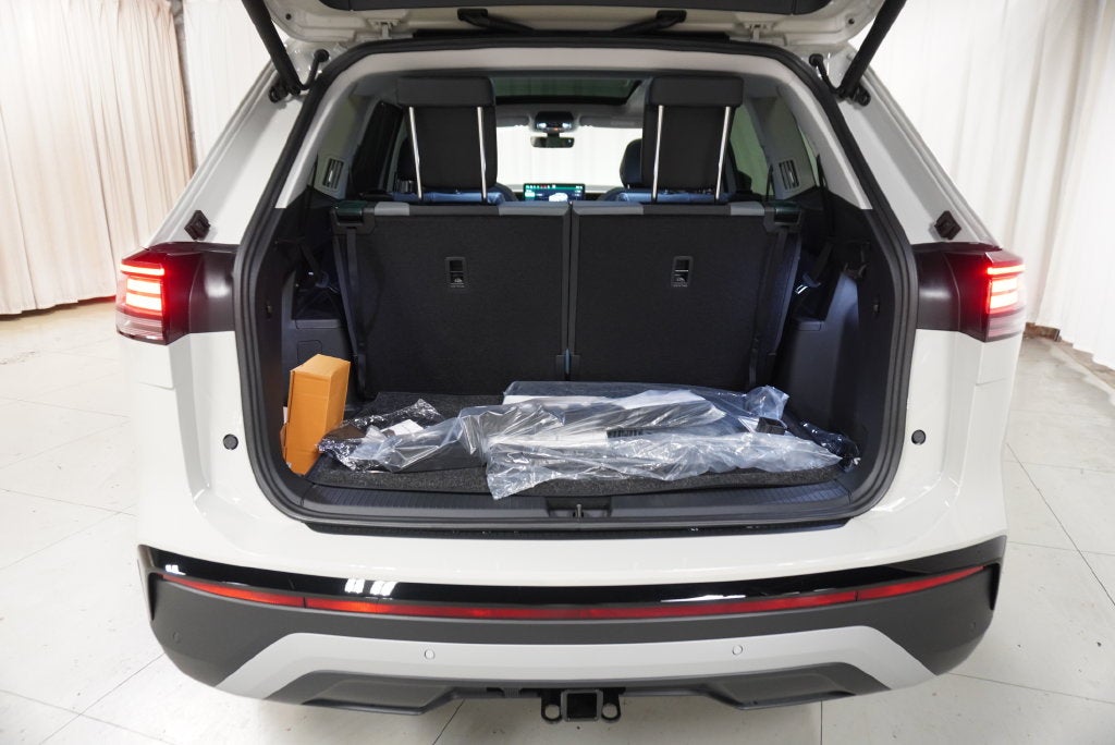 2027 Volkswagen Atlas SE w/Technology