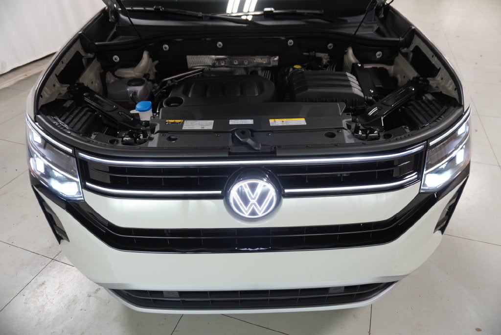 2027 Volkswagen Atlas SE w/Technology