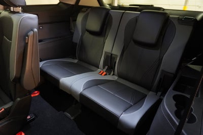 2027 Volkswagen Atlas SE w/Technology