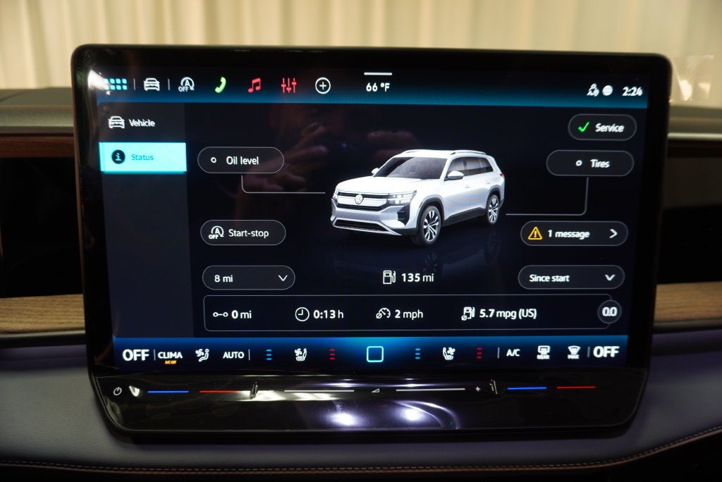 2027 Volkswagen Atlas SE w/Technology