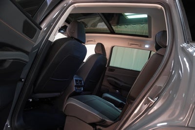 2027 Volkswagen Atlas SE w/Technology